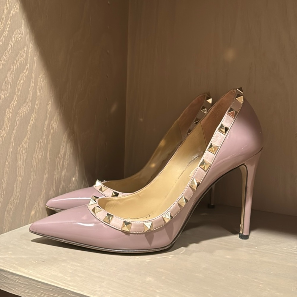 Valentino Rockstud Pumps size 36